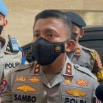 Lorem ipsum, utawa ringkesé lipsum, iku tèks standar sing dipasang kanggo nuduhaké èlemèn grafis utawa